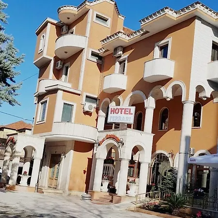 Ferrari 3*