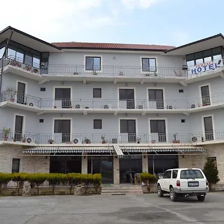 Hotel Ferrari 3*