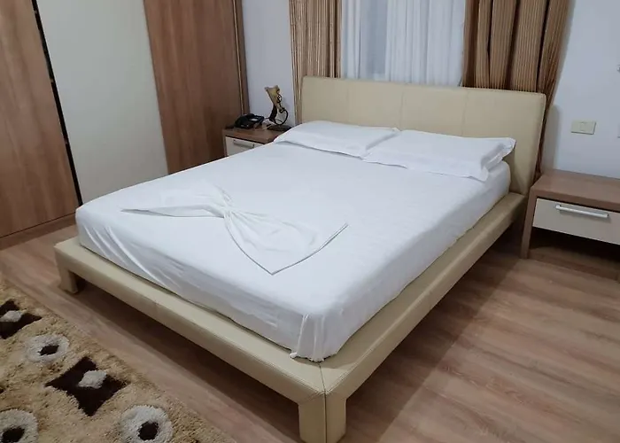 Hotel Ferrari 3*