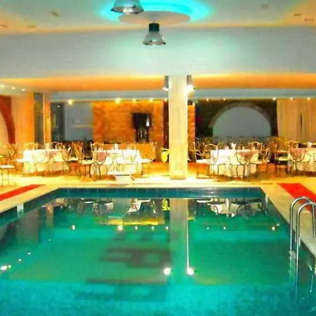 Ferrari Ξενοδοχείο Τίρανα