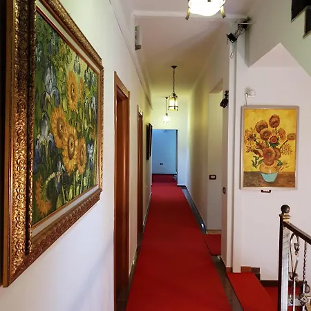 Ferrari 3* Τίρανα